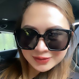 Meet your Posher, Crista